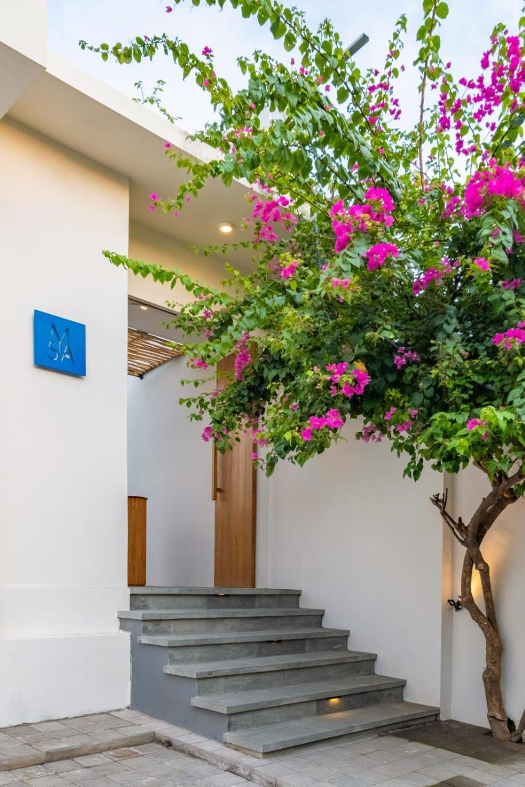 Mysa Boutique Hotel Seminyak Eksteriør billede